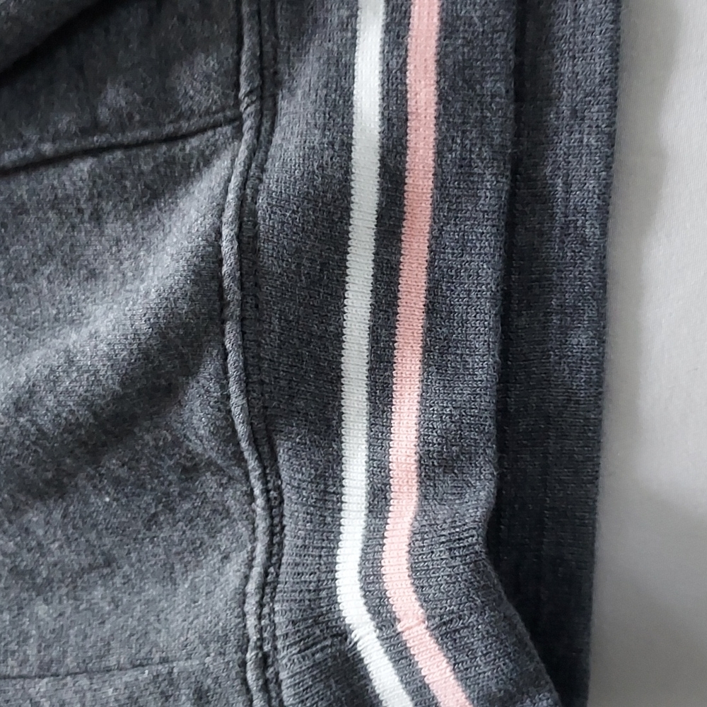 Nike EUC Gray and pink lightweight sweatshirt 💕 size Medium - Picture 6 of 11